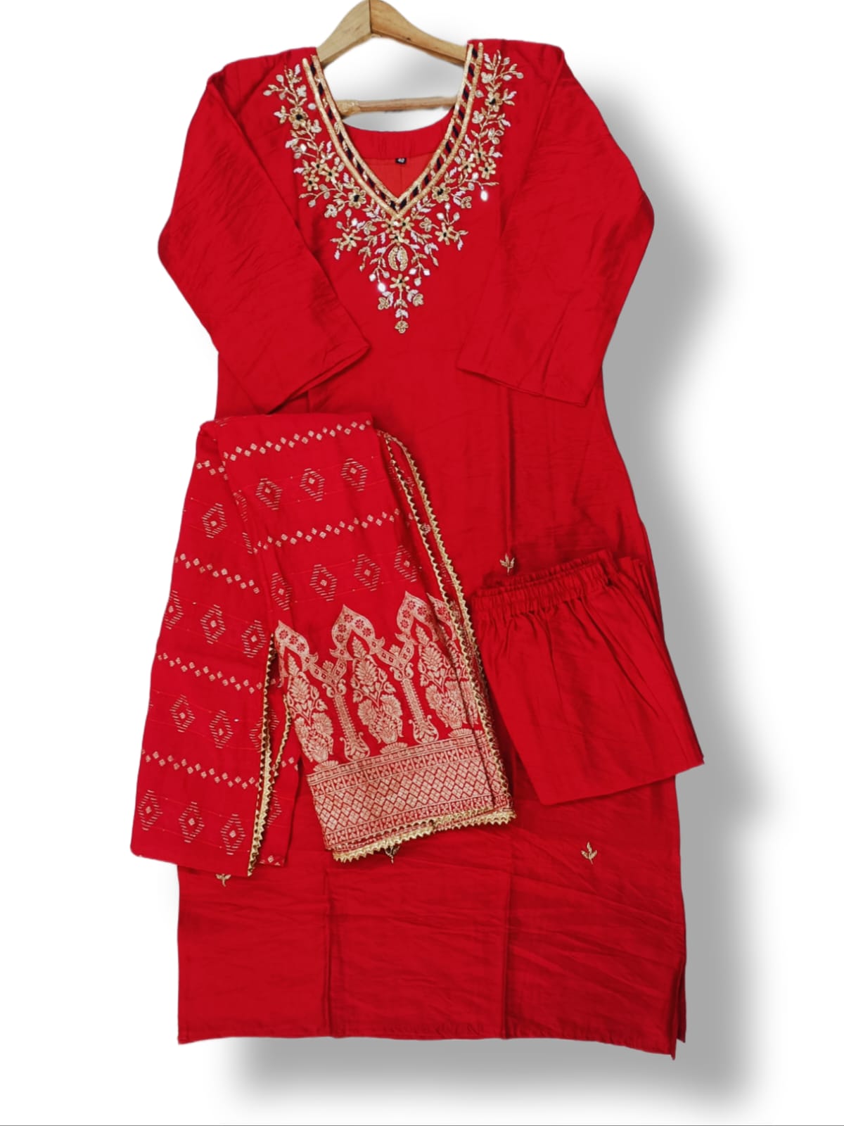 PREMIUM CHANDERI SILK DUPATTA SET WITH HANDWORK