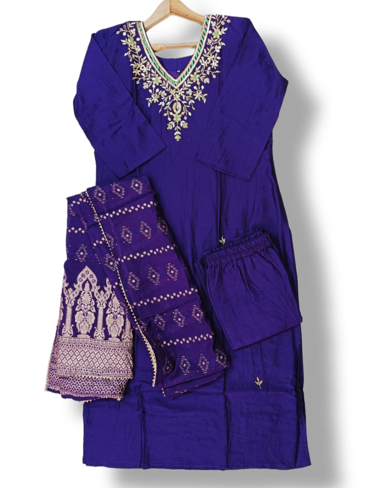 PREMIUM CHANDERI SILK DUPATTA SET WITH HANDWORK