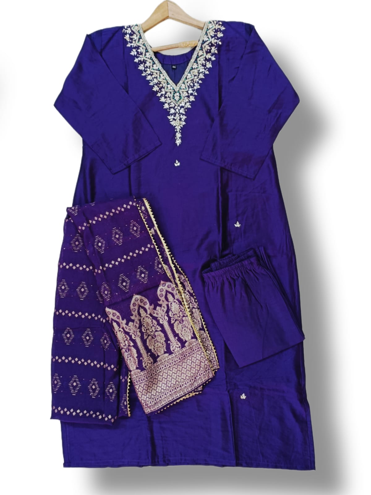 PREMIUM CHANDERI SILK DUPATTA SET WITH HANDWORK