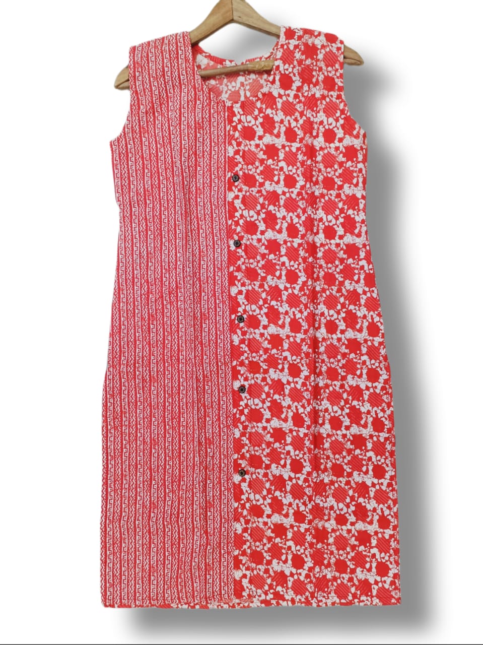 PRINTED COTTON MIX AND MATCH SLEEVE LESS KURTI