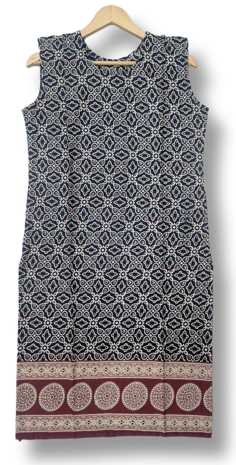 PRINTED COTTON SLEEVLESS KURTI